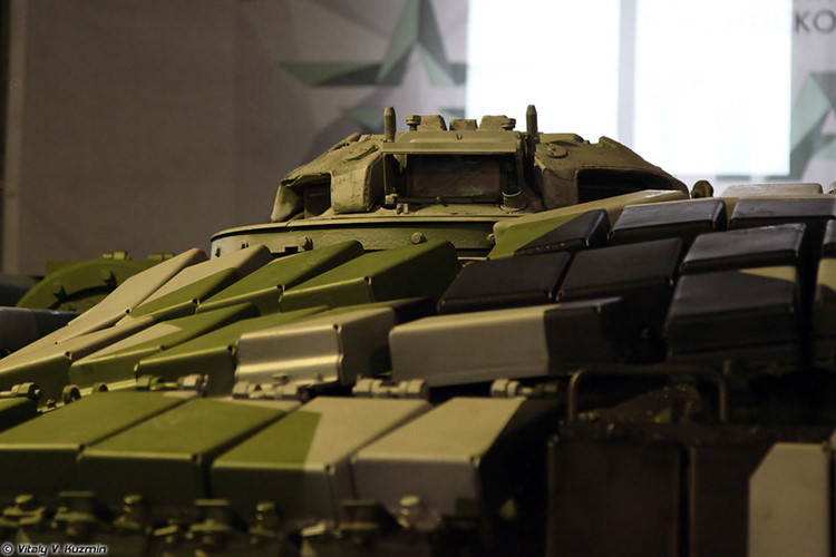 Hoảng sợ với cái đầu siêu chiến xa Object 787 của Nga